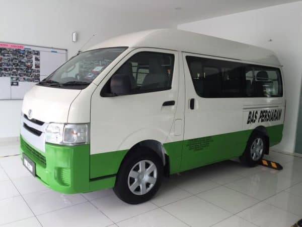 Private Vehicle Rental with Driver - Image 2