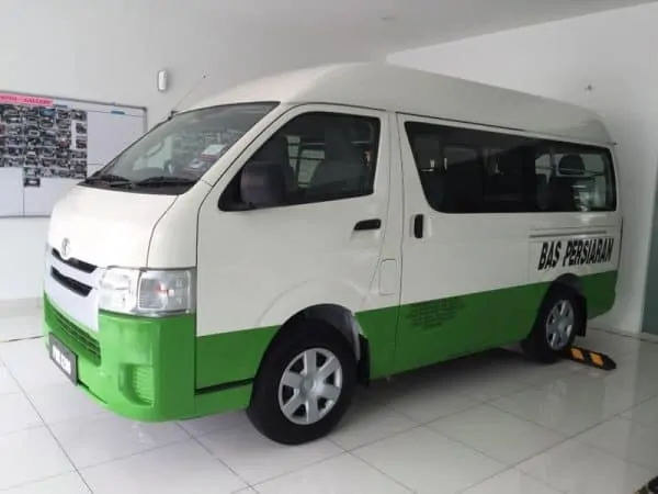 Private Vehicle Rental with Driver - Image 2